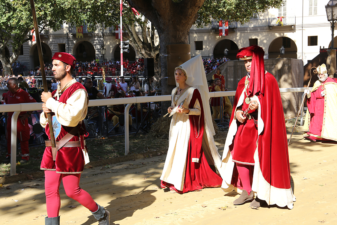 -466- CorteoStorico.jpg